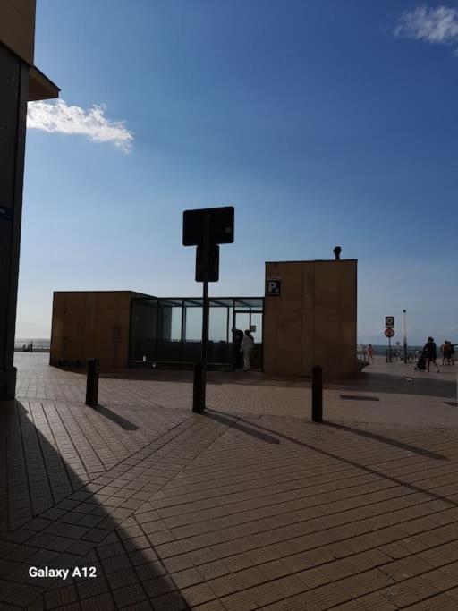 Suite Kursaal Met Zeezicht ออสเทนด์ ภายนอก รูปภาพ